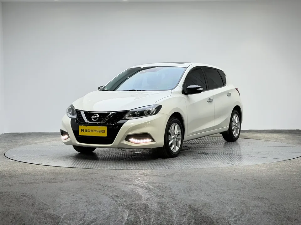 Nissan Tiida Tiida 2021 1.6L CVT Intelligent Travel Edition 2022 — фото 1, купить с доставкой в Москву
