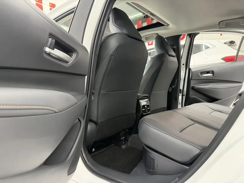 Toyota Levin Lei Ling 2023 Hybrid 1.8L Sports Edition 2023 — thumbnail 4