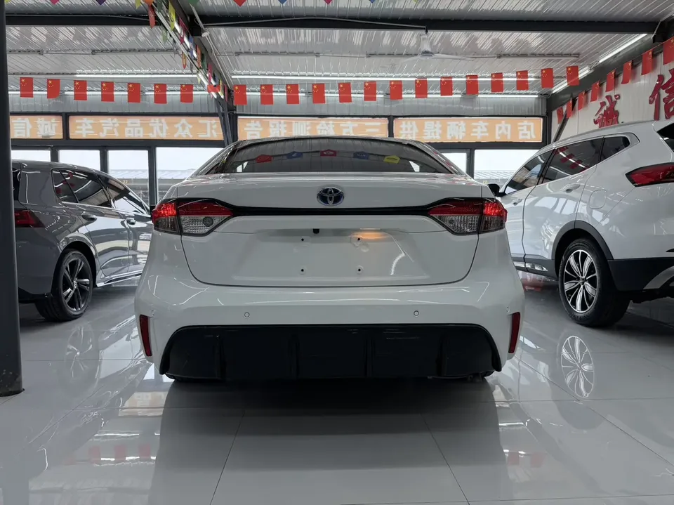 Toyota Levin Lei Ling 2023 Hybrid 1.8L Sports Edition 2023 — thumbnail 5