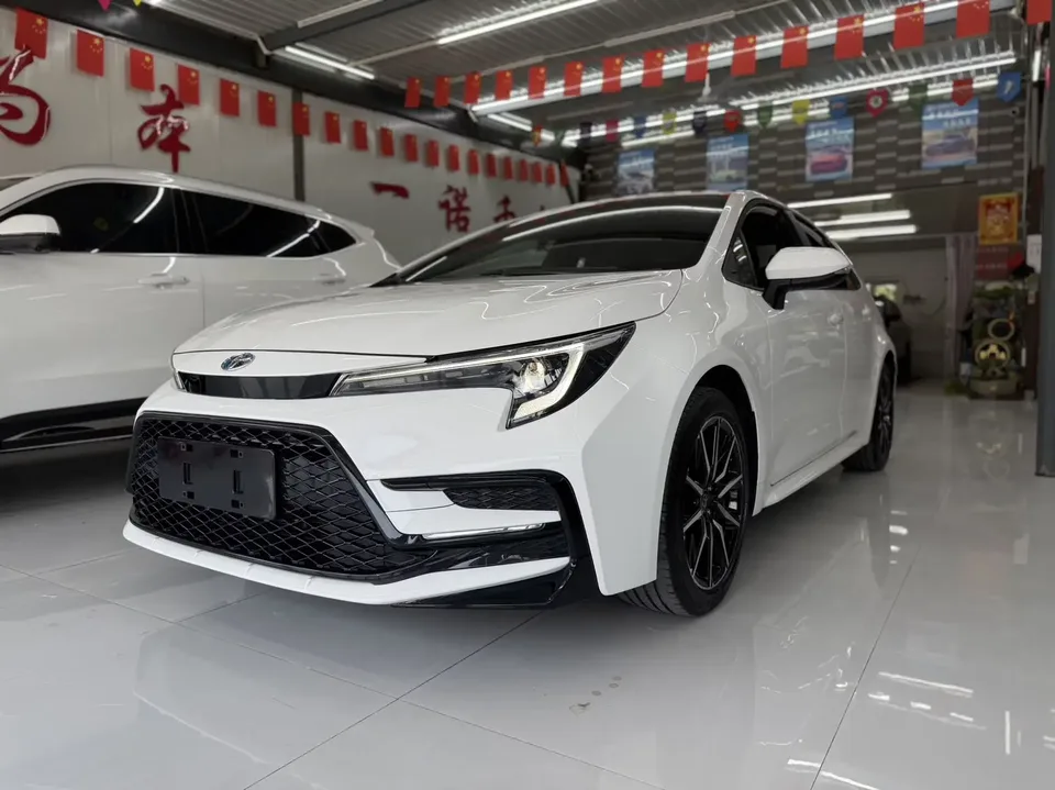 Toyota Levin Lei Ling 2023 Hybrid 1.8L Sports Edition 2023 — photo 1, buy with delivery to Moscow