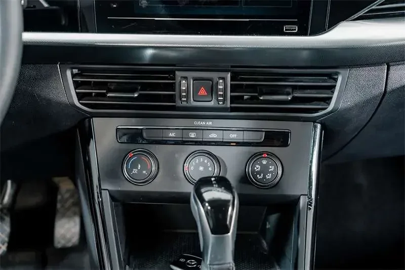 Volkswagen Passat Passat 2024 280TSI Business Edition 2025 — thumbnail 3