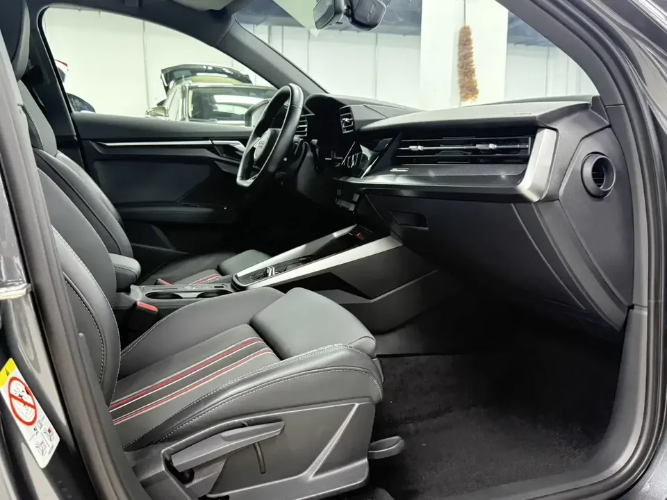 Audi A3 Audi A3 2021 Sportback 35 TFSI Enjoy Life Edition 2023 — thumbnail 4