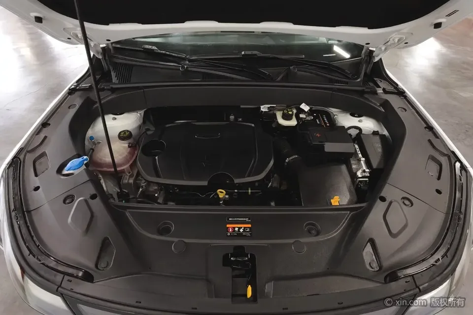 Geely Atlas L Boyue L 2023 1.5TD DCT Premium 2023 — thumbnail 2