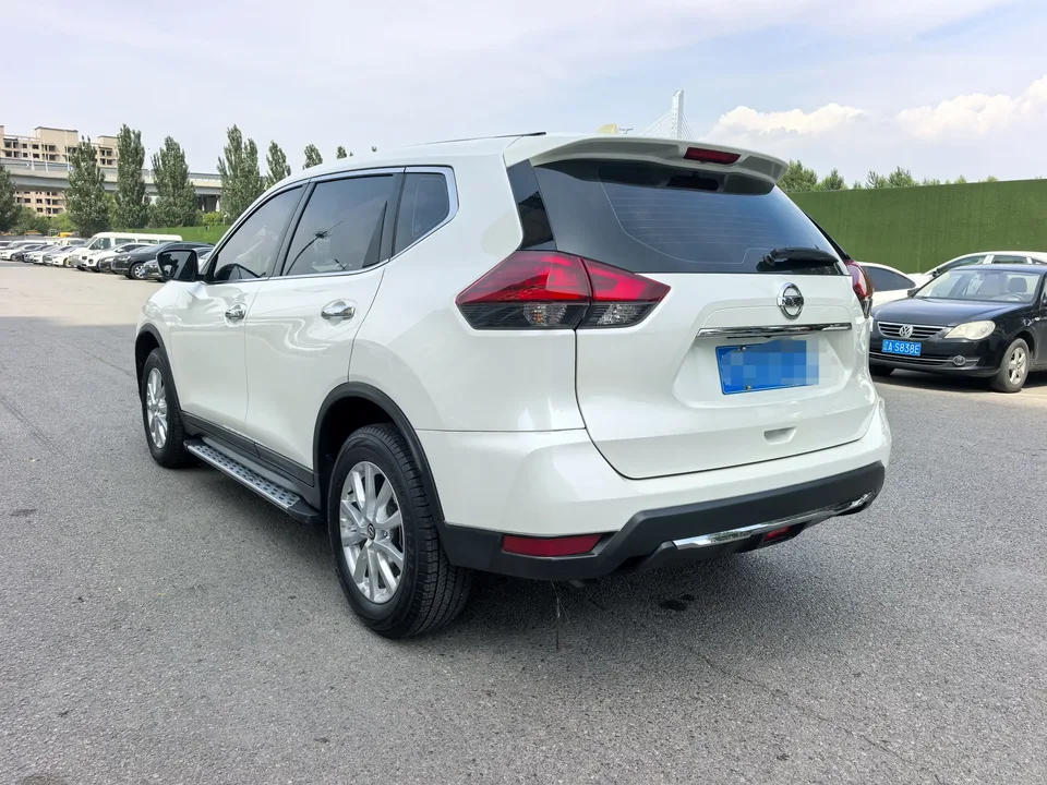 Nissan X-Trail Qijun 2022 Modified 2.0L 2WD Intelligent Connection Comfort Edition 2023 — thumbnail 4