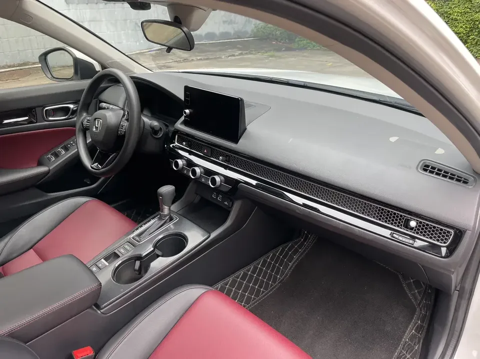 Honda CIVIC Civic 2023 240TURBO CVT Power Edition 2024 — миниатюра 4