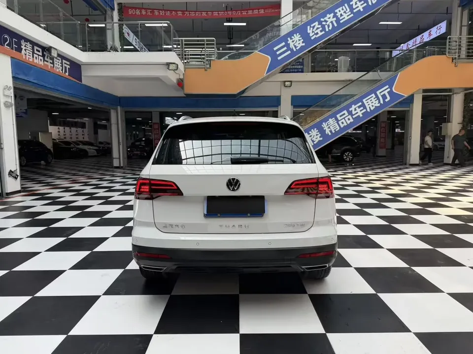 Volkswagen Tharu tuyue 2022 280TSI 2WD Deluxe Edition 2022 — thumbnail 2