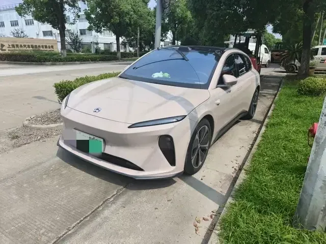 NIO ET5T NIO ET5T 2023 100kWh 2023 — photo 1, buy with delivery to Moscow