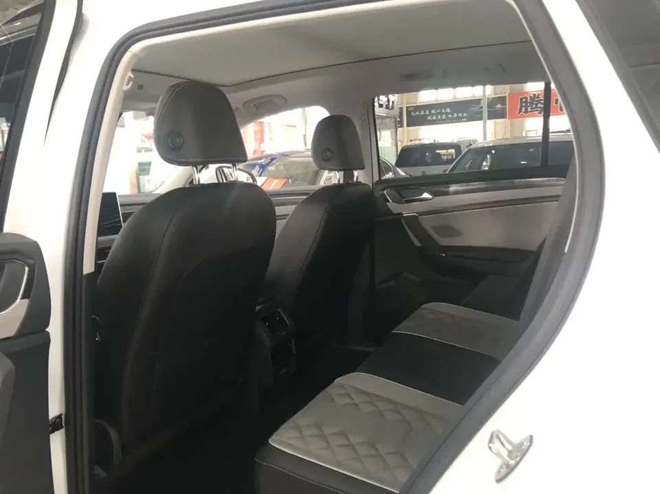 Volkswagen Tayron Tanyue 2022 280TSI 2WD Luxury Plus Advanced Edition 2023 — миниатюра 5