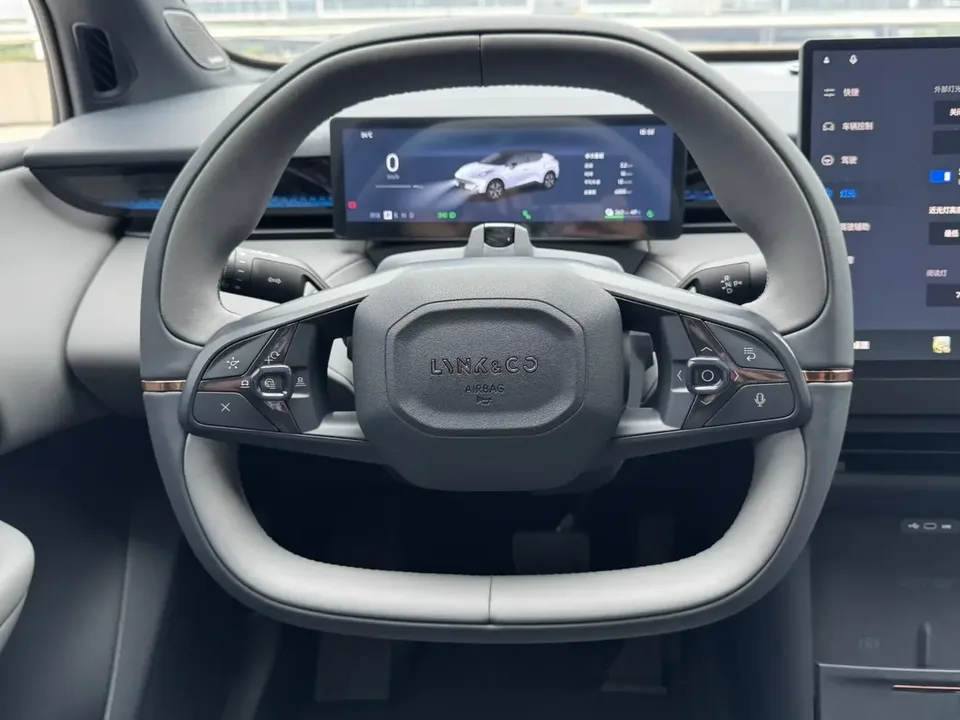 Lynk & Co Z20 Lynk & Co Z20 2025 530km rear-wheel drive Max 2025 — thumbnail 4