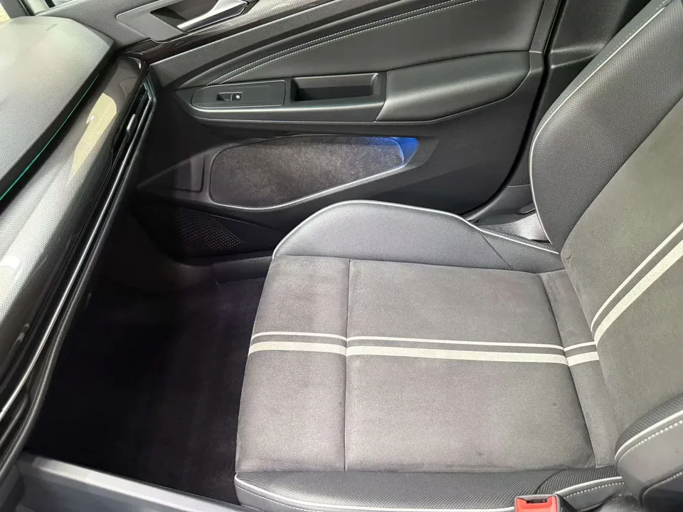 Volkswagen Golf golf 2021 280TSI DSG R-Line Lite 2023 — миниатюра 5