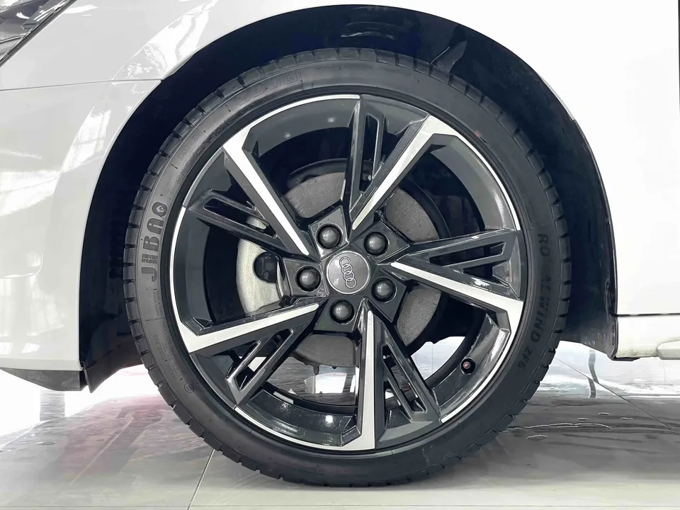 Audi A3 Audi A3 2021 Sportback 35 TFSI Stylish and sporty 2022 — thumbnail 3