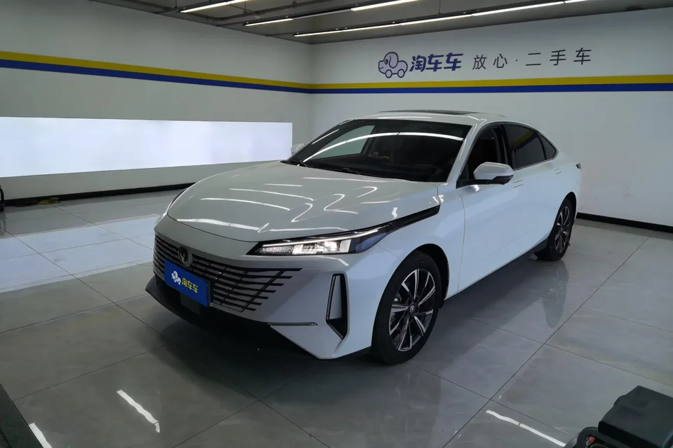 Changan Escape Escape 2024 1.5T DCT flagship model 2025 — photo 1, buy with delivery to Moscow