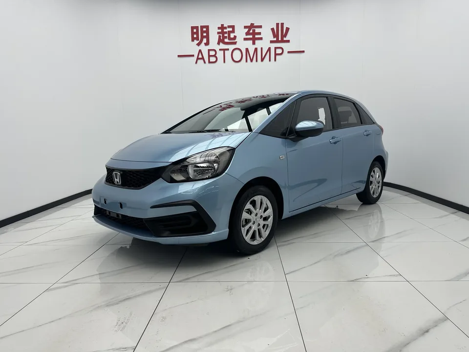 Honda FIT Fit 2023 1.5L CVT Trendy Edition 2023 — photo 1, buy with delivery to Moscow