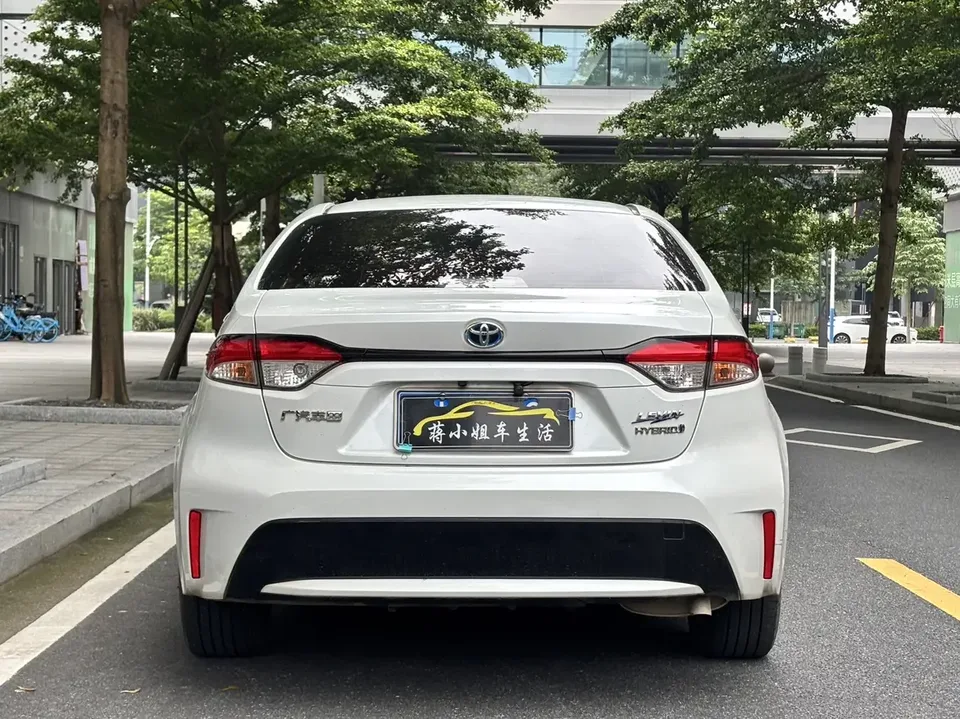 Toyota Levin Lei Ling 2023 Hybrid 1.8L Deluxe Edition 2023 — миниатюра 4