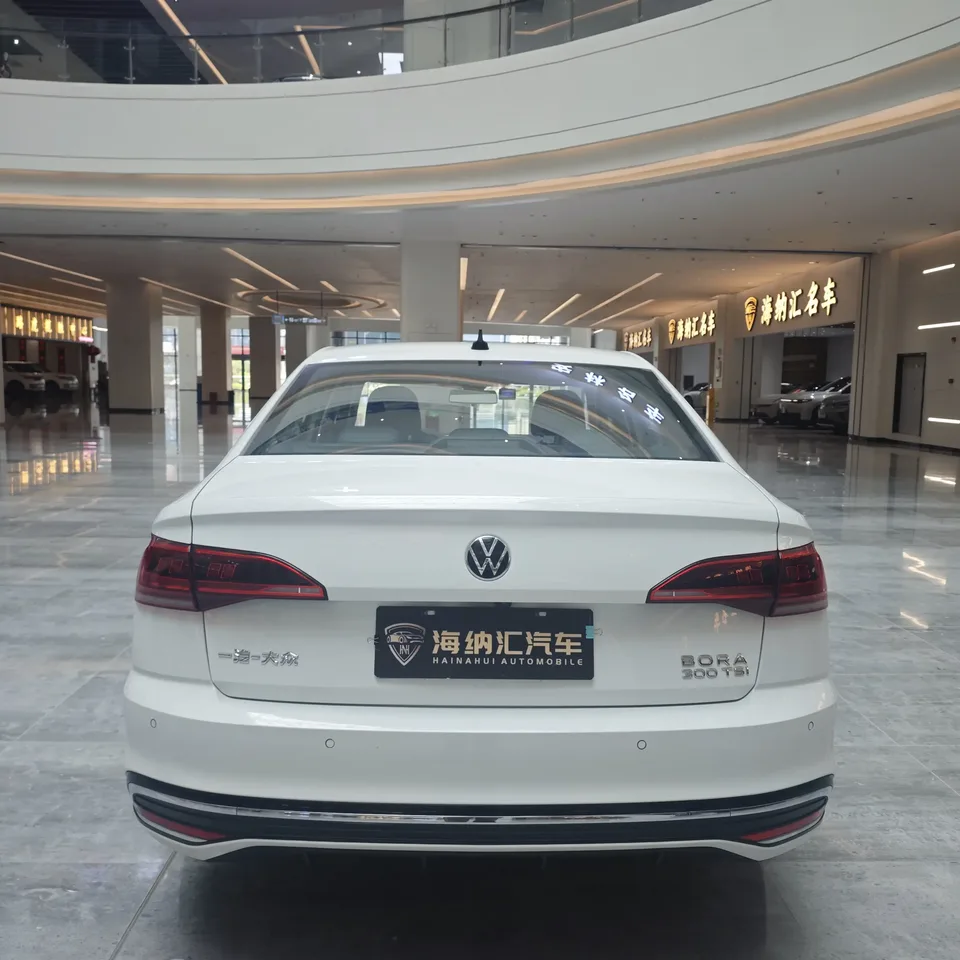 Volkswagen Bora Bora 2024 300TSI DSG Premium Edition 2024 — thumbnail 5