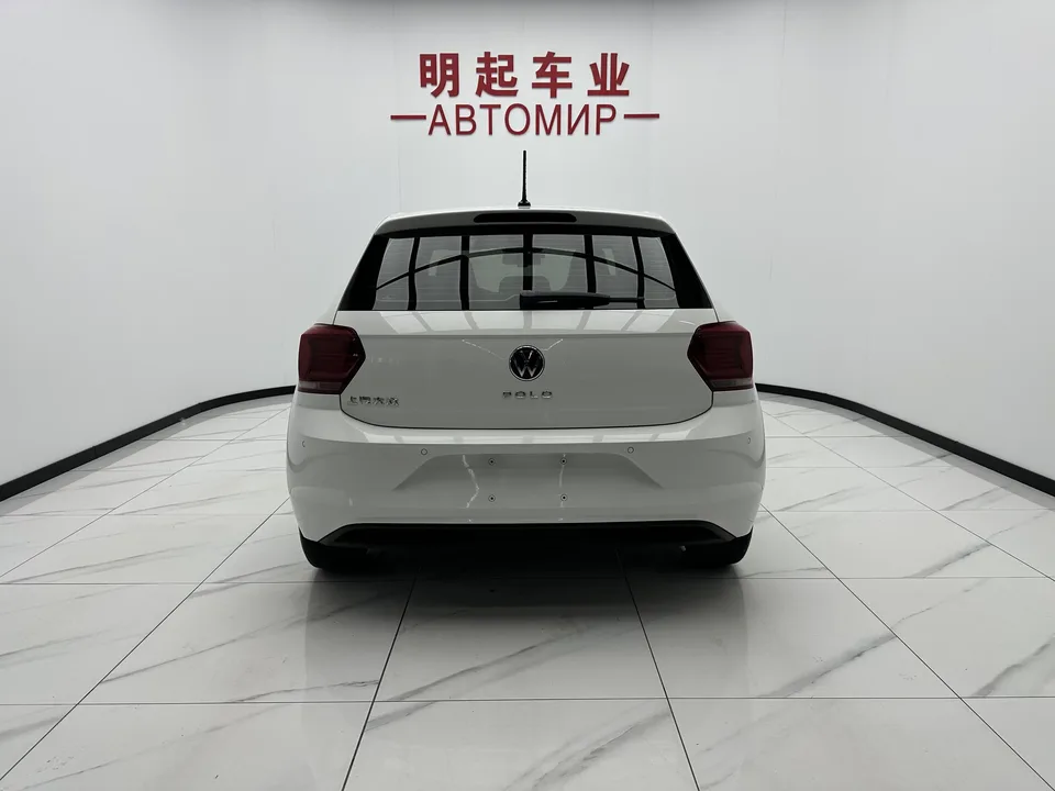 Volkswagen Polo Polo 2021 Plus 1.5L Automatic Colorful Technology Edition 2022 — thumbnail 2