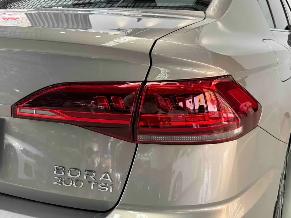 Volkswagen Bora Bora 2023 200TSI DSG Intelligent Driving Edition 2023 — thumbnail 3