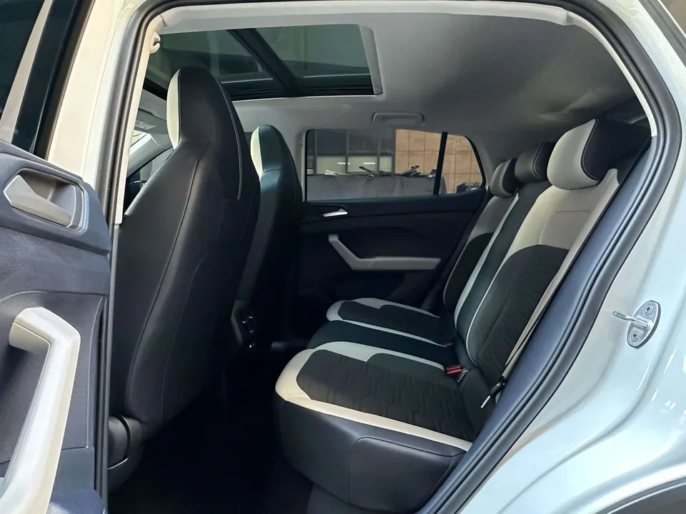 Volkswagen Tharu tuyue 2025 New 1.5L Sharp Edition 2025 — миниатюра 4