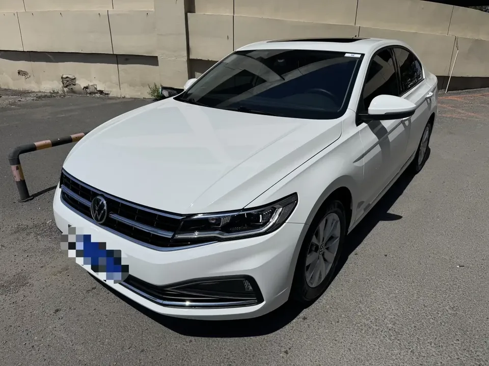 Volkswagen Bora Bora 2021 1.5L Automatic Elite Smart Link Edition 2022 — photo 1, buy with delivery to Moscow
