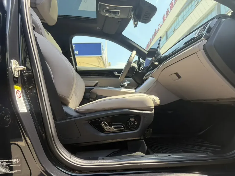 BYD Tang DM Tang DM 2024 Honor Edition DM-i 112KM Flagship 2024 — thumbnail 4