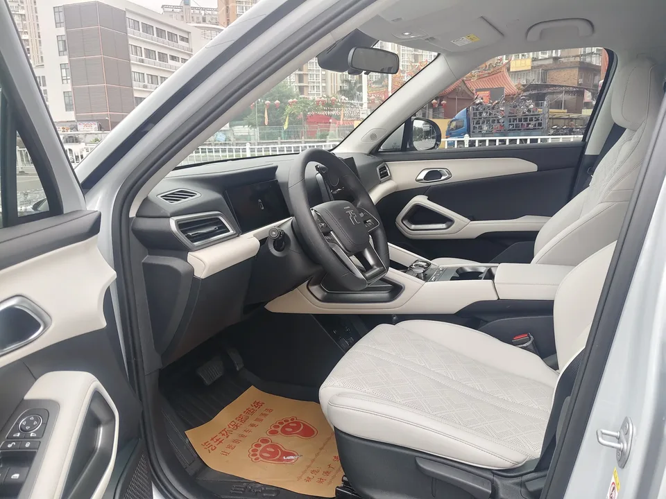 BYD Yuan Up Yuan UP 2024 401KM Vitality 2024 — thumbnail 5