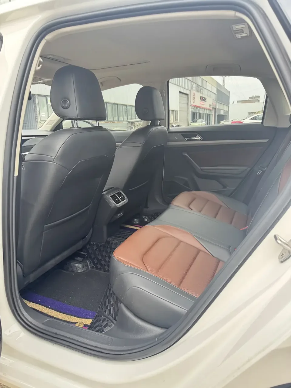 Volkswagen Lavida Lavida 2022 280TSI DSG Deluxe 2022 — thumbnail 3