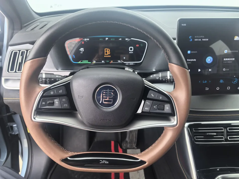 BYD Tang DM Tang DM 2023 DM-i Champion Edition 112KM Premium 2024 — thumbnail 3