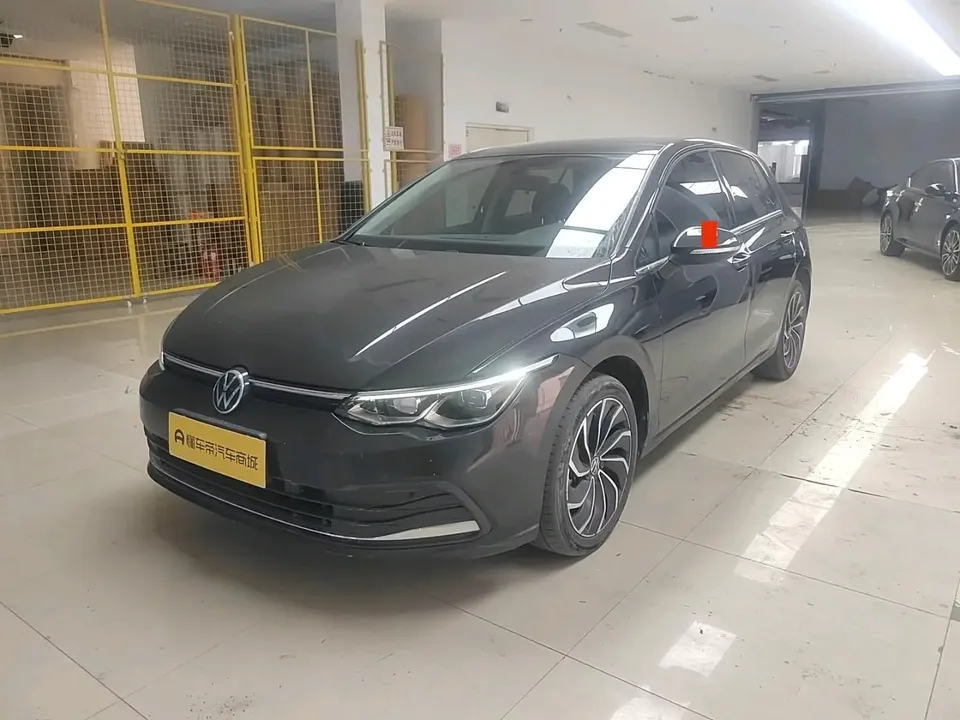 Volkswagen Golf golf 2021 280TSI DSG Pro 2022 — photo 1, buy with delivery to Moscow