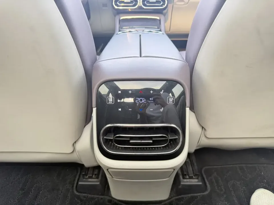 Leapmotor Zero running C11 Zero running C11 2023 Extended Range 285 Smart Edition 2023 — thumbnail 3