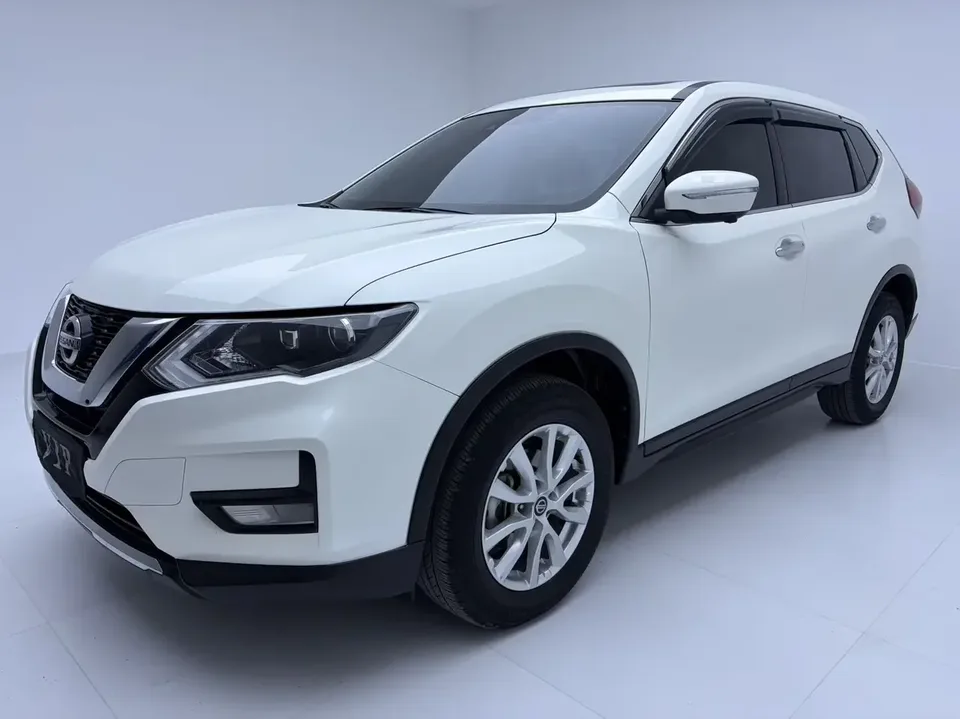Nissan X-Trail Qijun 2022 Modified 2.0L 2WD Intelligent Link Premium Edition 2022 — photo 1, buy with delivery to Moscow