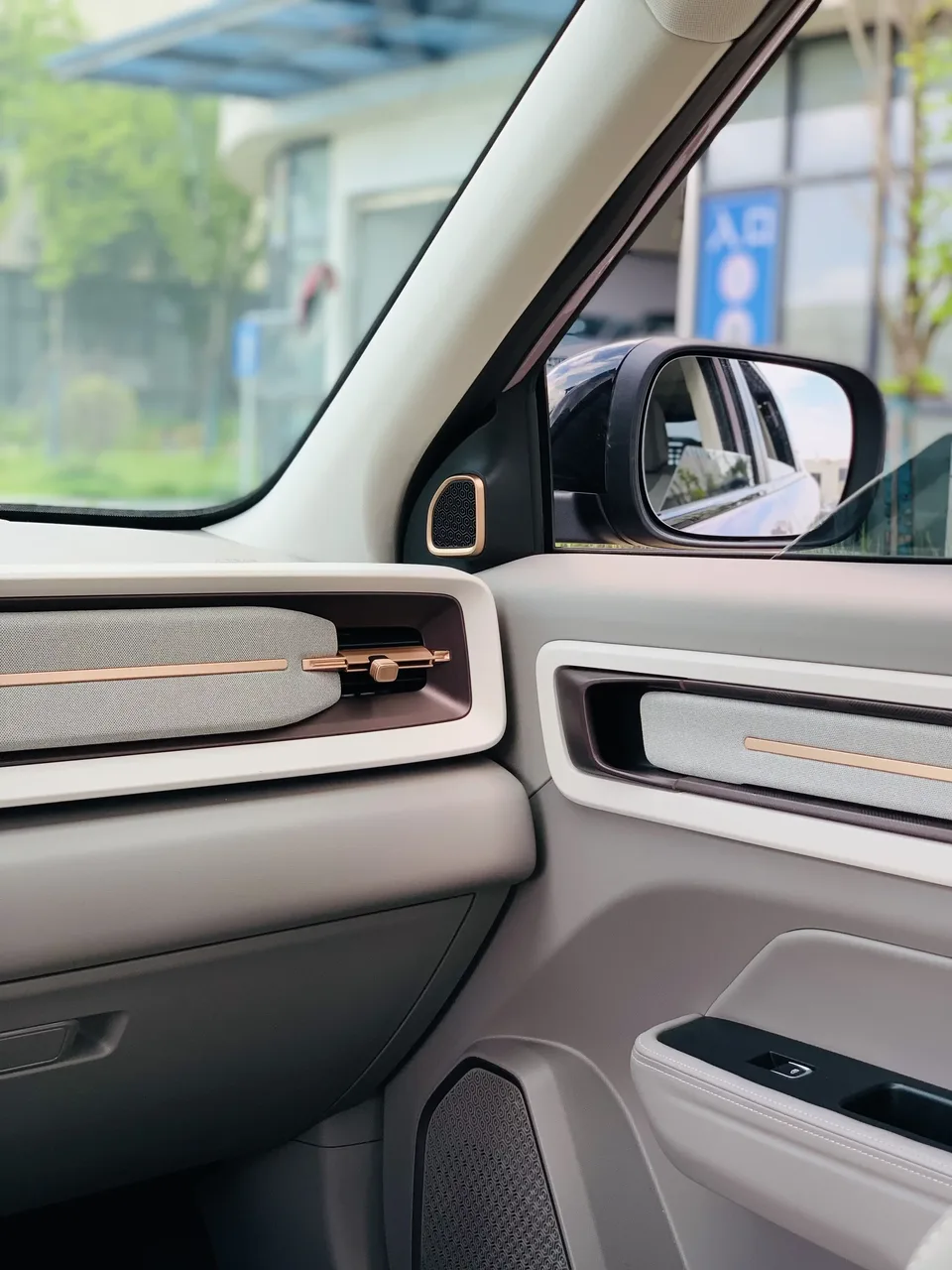 Geely ICON Geely ICON 2025 1.5TD Chocolate Edition 2025 — thumbnail 4