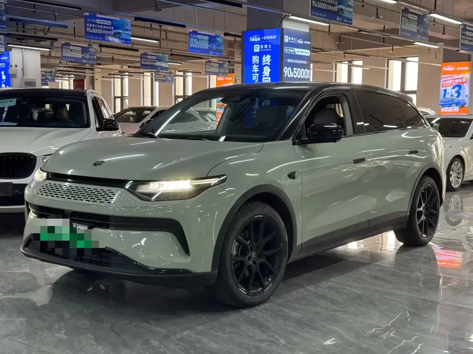 Leapmotor Zero running C11 Zero running C11 2023 Extended Range 180 Comfort Edition 2023 — photo 1, buy with delivery to Moscow
