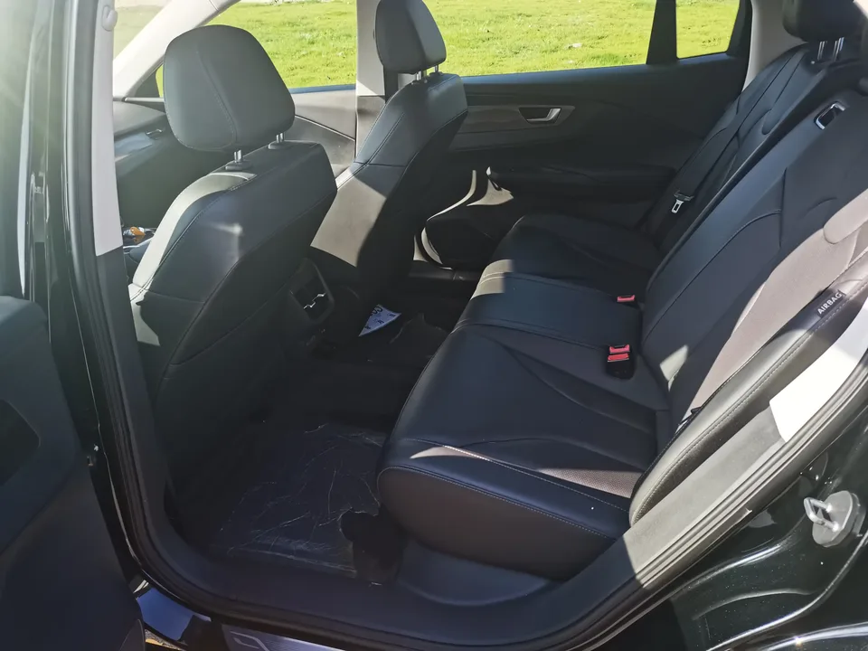 Hongqi E-QM5 Hongqi E-QM5 2022 Charging 431km LeXiang Edition 5-seater 2022 — thumbnail 5