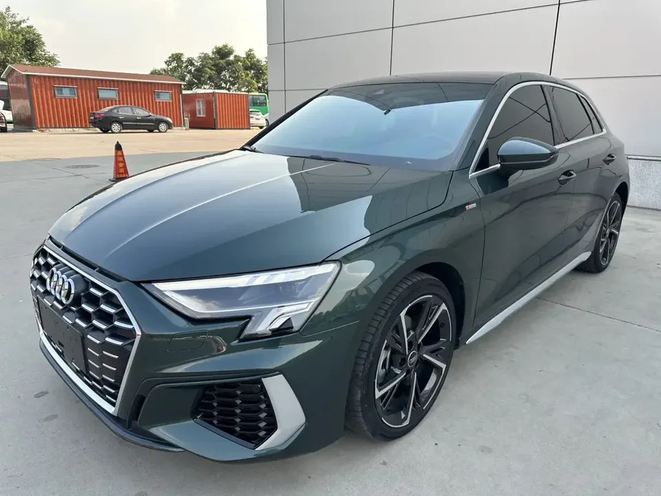 Audi A3 Audi A3 2023 Sportback 35 TFSI Stylish and sporty 2023 — photo 1, buy with delivery to Moscow