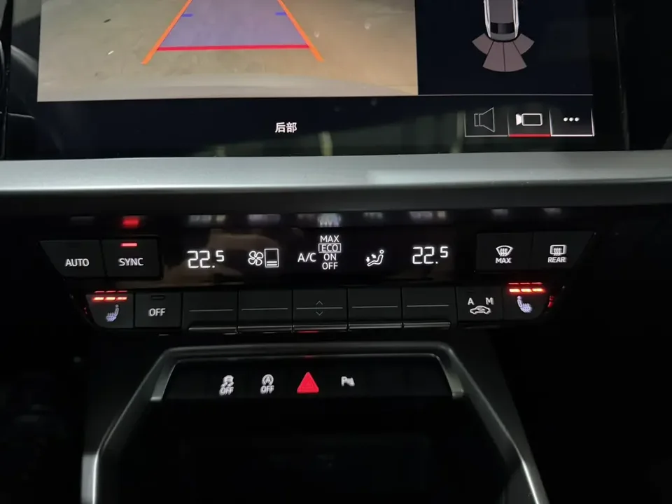 Audi A3 Audi A3 2023 A3L Limousine 35 TFSI Stylish and Elegant 2023 — миниатюра 3
