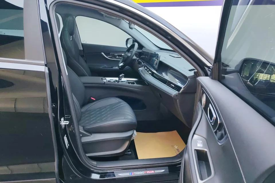Chery Tiggo 7 Plus Tiggo 7 PLUS 2023 Champion Edition 1.6TGDI DCT Extraordinary 2024 — миниатюра 3