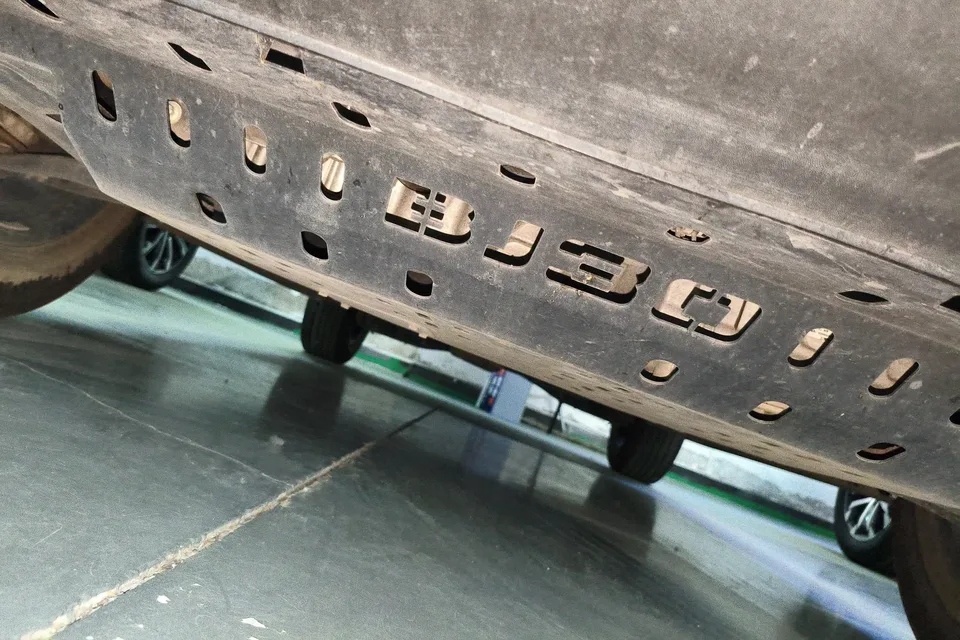 BAIC Beijing Off-road BJ30 Beijing Off-road BJ30 2024 1.5T DHT Magic Core Electric Drive Standard Edition 2024 — thumbnail 3