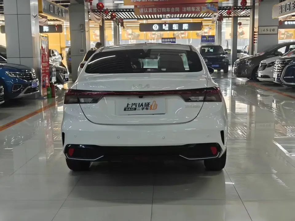 Kia K3 Kia K3 2023 1.5L IVT Comfort Edition 2023 — миниатюра 2