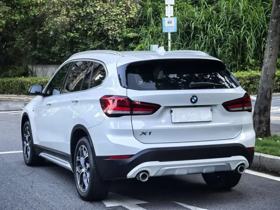 BMW X1 BMW X1 2021 sDrive20Li Premium 2023 — thumbnail 2