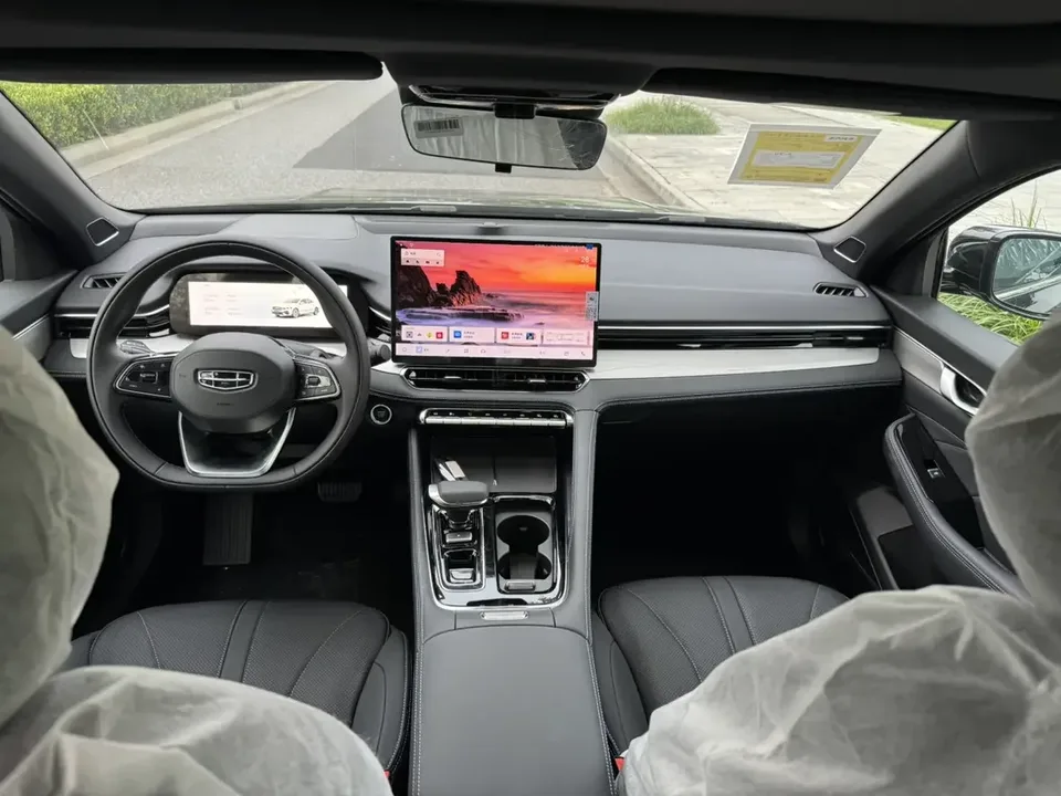 Geely Preface Xing Rui 2026 1.5T Dongfang Yao Jinghong Edition 2026 — thumbnail 4