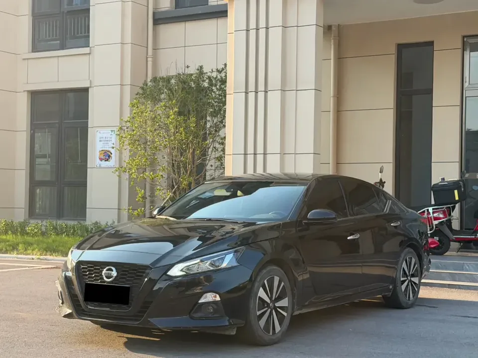 Nissan Altima Sound of nature 2021 2.0L XL Comfort Edition 2022 — photo 1, buy with delivery to Moscow