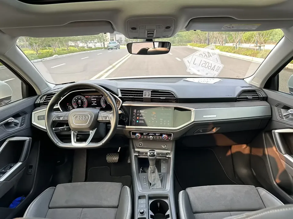 Audi Q3 Audi Q3 2022 35 TFSI Stylish Dynamic 2022 — thumbnail 3