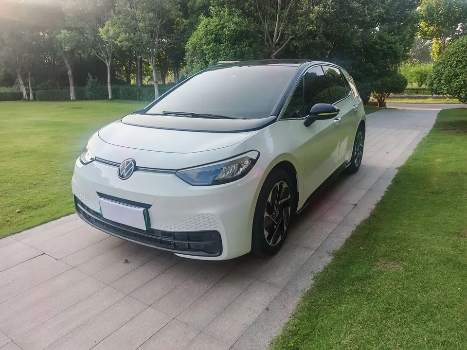Volkswagen ID.3 Volkswagen ID.3 2024 Extreme Edition 2024 — photo 1, buy with delivery to Moscow