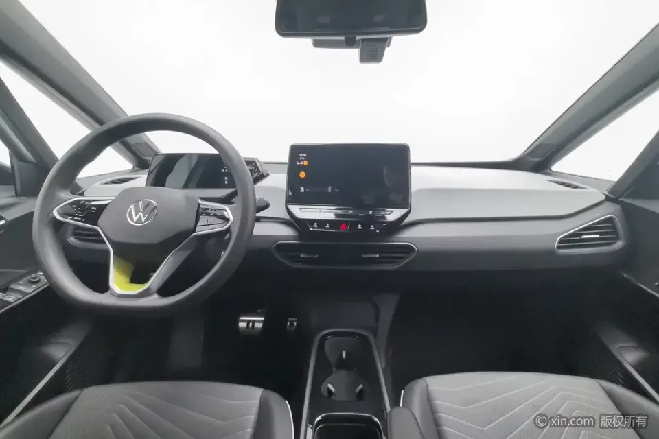 Volkswagen ID.3 Volkswagen ID.3 2023 Upgraded Pure Smart Edition 2023 — thumbnail 4
