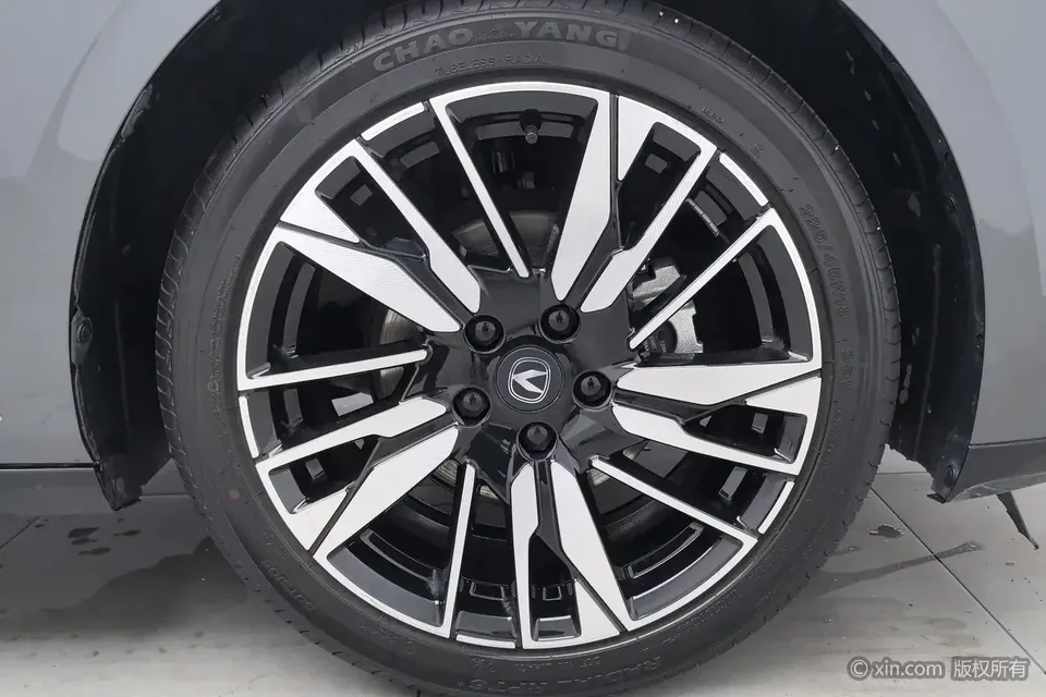 Changan Escape Escape 2026 Fourth-generation 1.5T DCT 500Bar Smart Edition 2025 — thumbnail 2