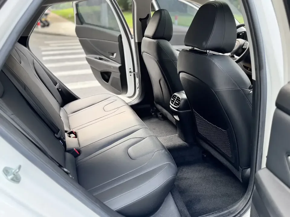 Hyundai Elantra Elantra 2021 1.5L CVT GLS Leading Edition 2022 — thumbnail 4