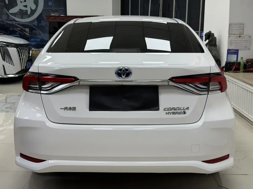 Toyota Corolla Corolla 2021 Dual Engine 1.8L E-CVT Ultimate Edition 2022 — thumbnail 2