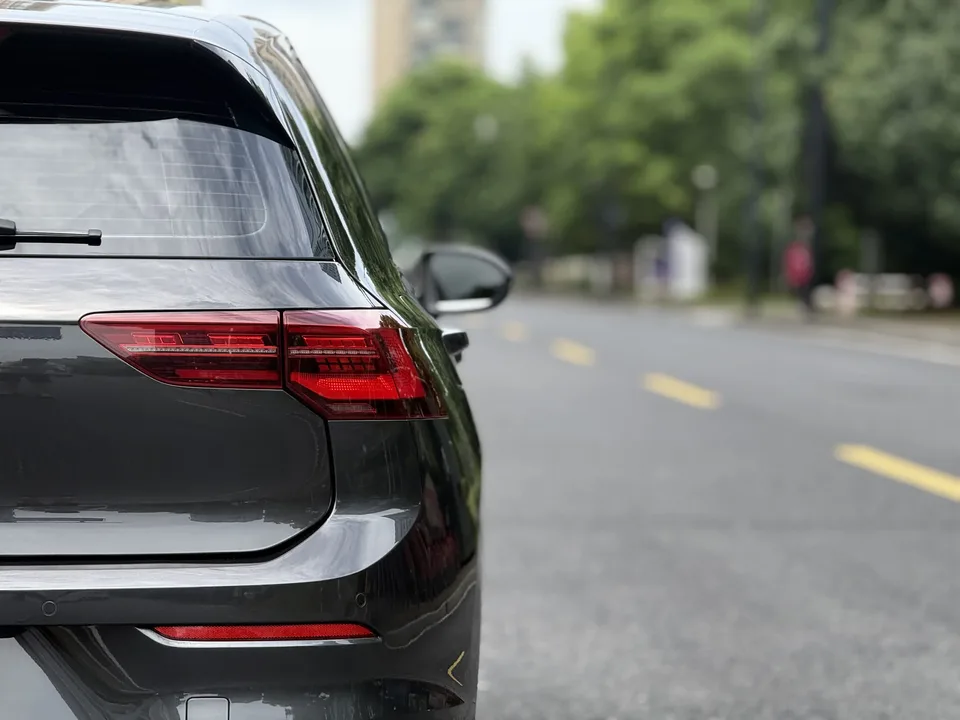 Volkswagen Golf golf 2021 280TSI DSG R-Line 2022 — thumbnail 3