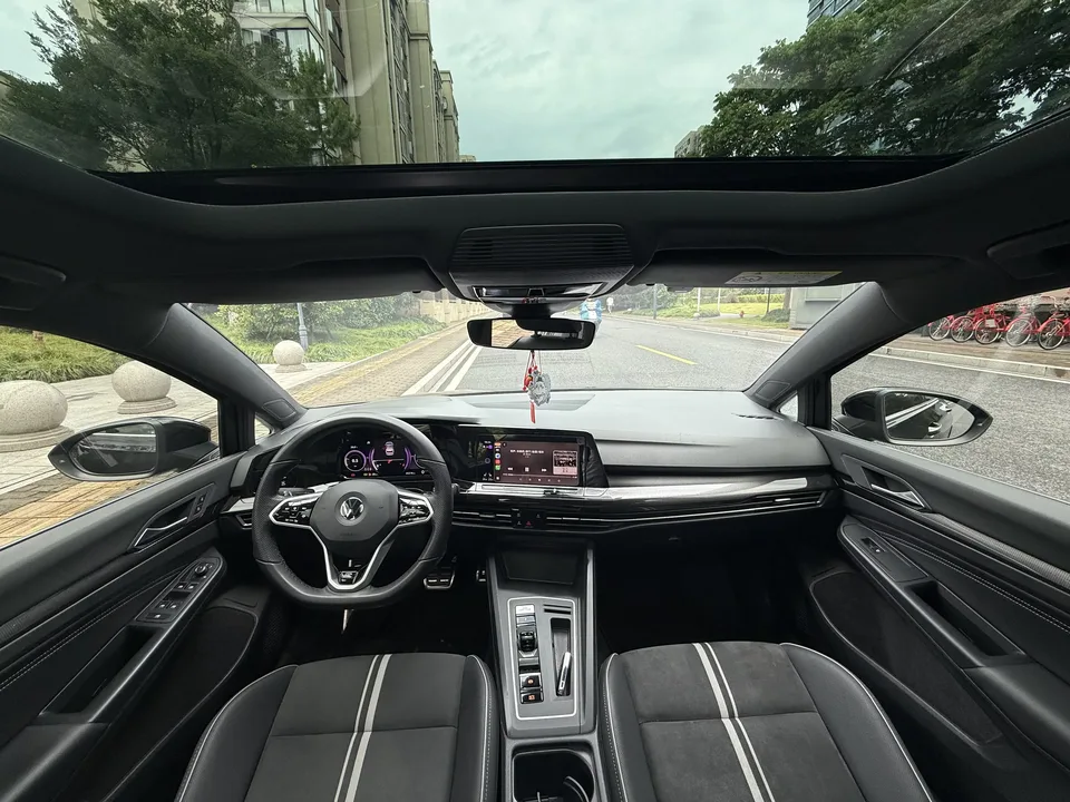 Volkswagen Golf golf 2021 280TSI DSG R-Line 2022 — thumbnail 4