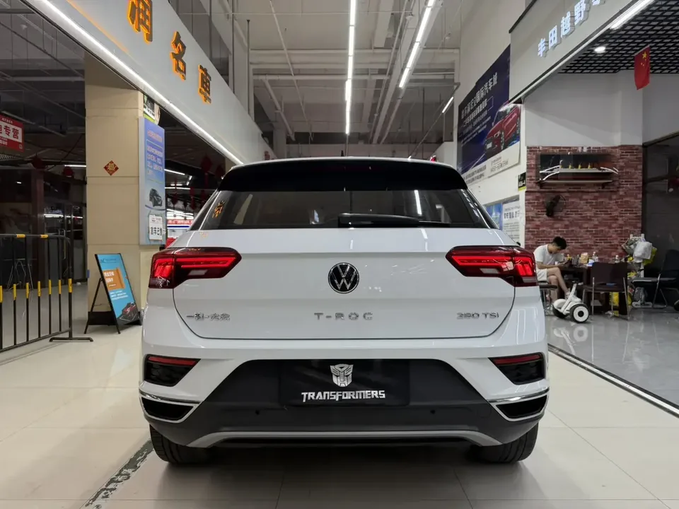 Volkswagen T-Roc TANG 2022 280TSI DSG 2WD Comfort PLUS 2022 — thumbnail 2